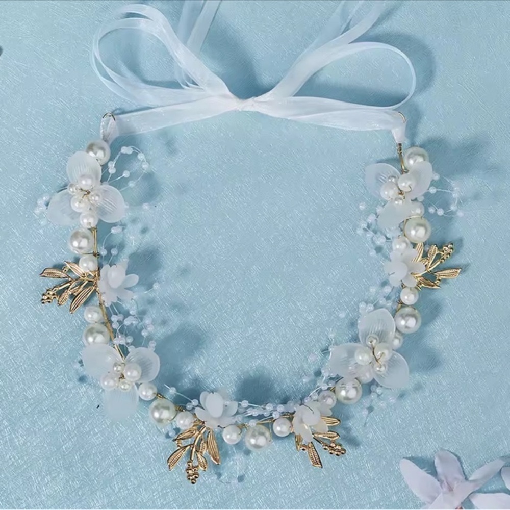 Pearl Floral Headband - Picture 4 of 5